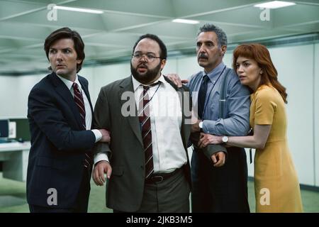 JOHN TURTURRO, ADAM SCOTT, BRITT LOWER e ZACH CHERRY in SEVERANCE (2022), diretto DA BEN STILLER. Credito: Endeavour Content / Album Foto Stock