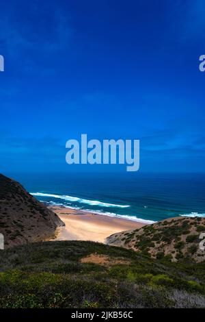 Pedalata in ghiaia nell'Algarve Occidentale, Portogallo - Parque Natural do Sudoeste Alentejano e Costa Vicentina - Sud-Ovest Alentejo e Vicentine Coast Nat Foto Stock