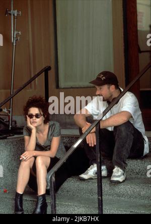 Helena Bonham Carter & David Fincher Film Fight Club (USA/DE 1999) personaggi: Marla Singer, regista: David Fincher 10 settembre 1999 **ATTENZIONE** questa fotografia è ad uso esclusivamente editoriale ed è copyright della 20TH CENTURY FOX e/o del fotografo assegnato dalla Film o Production Company e può essere riprodotta solo da pubblicazioni in concomitanza con la promozione del suddetto Film. È richiesto un credito obbligatorio a 20TH CENTURY FOX. Il fotografo deve essere accreditato anche se conosciuto. Nessun uso commerciale può essere concesso senza l'autorizzazione scritta di The Film Company. Foto Stock