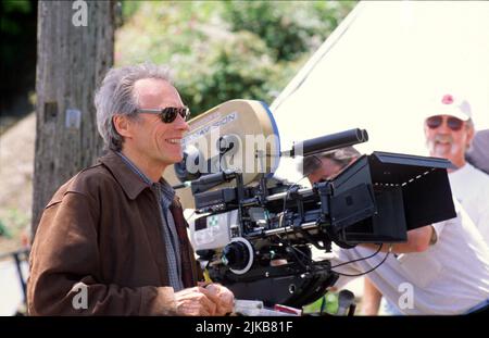 Clint Eastwood Film True Crime (USA 1999) Direttore: Clint Eastwood 19 marzo 1999 **ATTENZIONE** questa fotografia è solo per uso editoriale ed è copyright DELLA WARNER BROS. E/o il fotografo assegnato dalla Film o dalla Production Company e può essere riprodotto solo da pubblicazioni in concomitanza con la promozione del suddetto Film. Un credito obbligatorio alla WARNER BROS. è obbligatorio. Il fotografo deve essere accreditato anche se conosciuto. Nessun uso commerciale può essere concesso senza l'autorizzazione scritta di The Film Company. Foto Stock