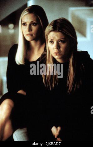 Emily Procter & Tara Reid Film: Body Shots (1999) personaggi: Whitney Bryant & Sara Olswang regista: Michael Cristofer 07 ottobre 1999 **AVVISO** questa foto è solo ad uso editoriale ed è copyright di NEW LINE CINEMA e/o del fotografo assegnato dalla Film o dalla Production Company e può essere riprodotta solo da pubblicazioni in concomitanza con la promozione del suddetto Film. È richiesto un credito obbligatorio per IL CINEMA DI NUOVA LINEA. Il fotografo deve essere accreditato anche quando è noto. Nessun uso commerciale può essere concesso senza l'autorizzazione scritta della Film Company. Foto Stock