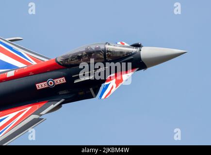 RAF Typhoon Display Team al Royal International Air Tattoo 2022 Foto Stock