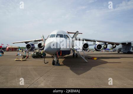 BAE Systems, 146, RJ100, G-ETPL, presso RIAT 2022, RAF Fairford, Gloucestershire, Inghilterra, Foto Stock