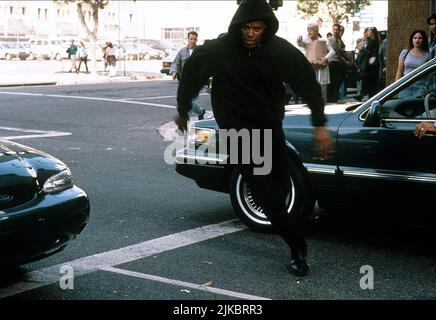 Keenen Ivory Wayans Film: Most Wanted (1997) personaggi: Gunnery Sergeant James Dunn regista: David Hogan 10 ottobre 1997 **AVVISO** questa foto è solo per uso editoriale ed è il copyright di NUOVA LINEA e/o del fotografo assegnato dalla Film o dalla Società di produzione e può essere riprodotto solo da pubblicazioni in concomitanza con la promozione del suddetto Film. È necessario un credito obbligatorio per LA NUOVA RIGA. Il fotografo deve essere accreditato anche quando è noto. Nessun uso commerciale può essere concesso senza l'autorizzazione scritta della Film Company. Foto Stock