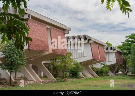 Un design architettonico classico dell'edificio dell'Istituto di Lingue straniere Foto Stock