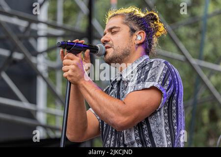 Laghi di Fusine Italia 30 luglio 2022 Mannarino - Festival della musica senza confini - Live at Tarvisio © Andrea Ripamonti / Alamy Foto Stock