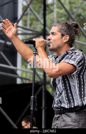 Laghi di Fusine Italia 30 luglio 2022 Mannarino - Festival della musica senza confini - Live at Tarvisio © Andrea Ripamonti / Alamy Foto Stock