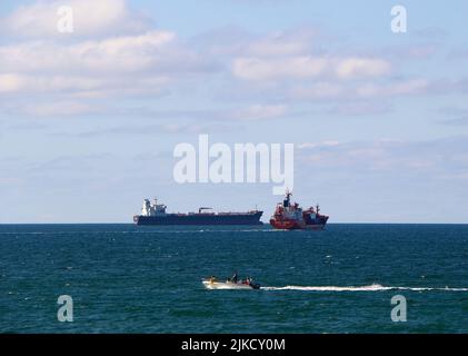 TENNA KOSAN GPL Tanker di proprietà di Lauritzen Kosan Ship Owners Ltd in corso di uscita dal porto di Santander Cantabria Spagna Foto Stock