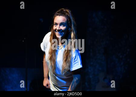 Edimburgo Scozia, Regno Unito 01 agosto 2022. Lauryn Redding, Bloody Elle, A Gig Musical, al Traverse Theatre. Credit sst/alamy live news Foto Stock