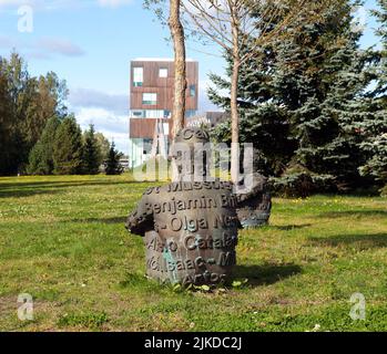 UMEA, SVEZIA IL 02 SETTEMBRE 2016. Vista di opere d'arte, arte questo lato l'Istituto di Arte e Design. Jaume Plensa. Editoriale Foto Stock