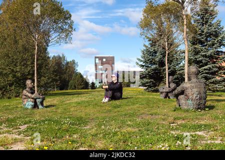 UMEA, SVEZIA IL 02 SETTEMBRE 2016. Vista di opere d'arte, arte questo lato l'Istituto di Arte e Design. Jaume Plensa. Editoriale Foto Stock