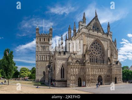 La Chiesa Cattedrale di San Pietro in Exeter è una cattedrale anglicana in Exeter, Devon. Completato intorno al 1400, ha il mediale ininterrotto più lungo Foto Stock