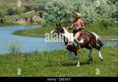 Versione indiana della battaglia di Little Bighorn sulla riserva indiana Crow, Montana Foto Stock