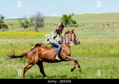 Versione indiana della battaglia di Little Bighorn sulla riserva indiana Crow, Montana Foto Stock