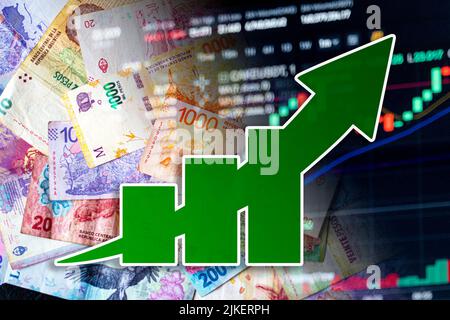 Grafico dell'economia: Freccia in aumento, pesos argentini in indicatori di cassa e borsa (denaro, inflazione, finanza, successo) Foto Stock