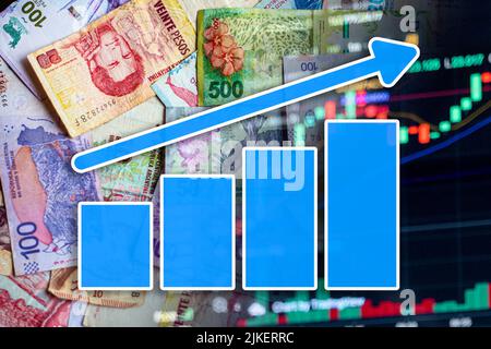 Grafico dell'economia: Freccia in aumento, pesos argentini in indicatori di cassa e borsa (denaro, inflazione, finanza, successo) Foto Stock