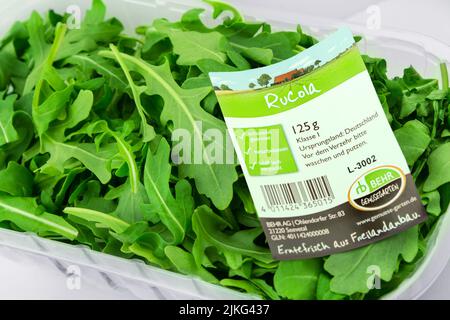Amburgo, Germania - Luglio 30 2022: Rucola tedesca e confezione con etichetta closeup Foto Stock