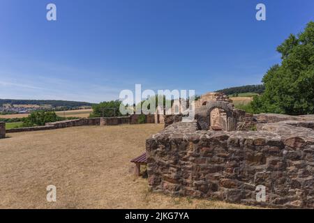 Castello Ruin Wartenberg nei pressi della città tedesca chiamato Bad Salzschlirf Foto Stock