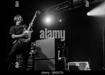 Reef, Live immagini ad alta risoluzione della leggendaria band indie rock di Glastonbury, suonando dal vivo nel tour 2022, per il tour degli album Shoot Me Your Ace. Foto Stock