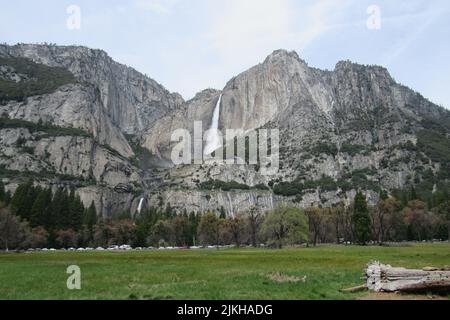 Un bellissimo scatto dello storico Yosemite National Park negli Stati Uniti Foto Stock