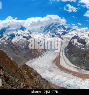 Dufour Spitz e il Ghiacciaio del Monte Rosa visto da Gornergrat, Wallis, Svizzera Foto Stock