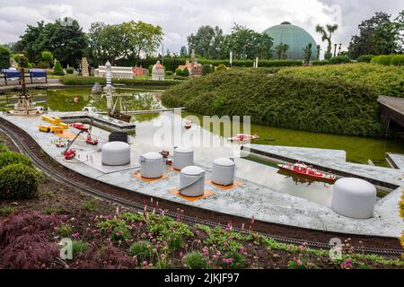 Un porto di Barcellona con i suoi vigili del fuoco in Mini-Europa a Bruxelles, Belgio Foto Stock