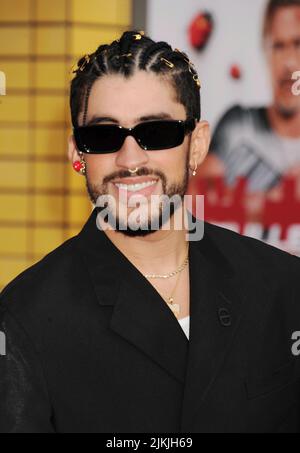 LOS ANGELES, CA - 01 AGOSTO: Bad Bunny (Benito Martinez Casio) partecipa alla prima di Los Angeles del "Bullet Train" di Sony Pictures al Regency Village Theatre il 01 agosto 2022 a Los Angeles, California. Credit: Jeffrey Mayer/JTMPhotos / MediaPunch Foto Stock