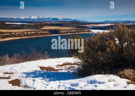 Il lago artificiale McPhee si trova sotto le rovine di Escalante vicino alla regione Four Corners del Colorado Foto Stock