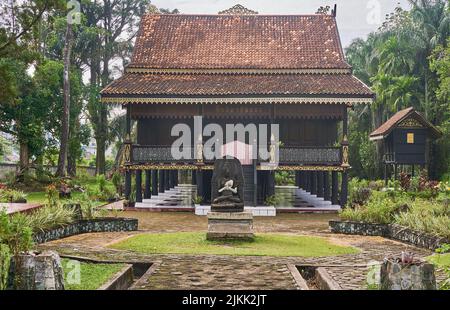 Tradizionale Custom House dalla Provincia di Jambi, Indonesia - squisita architettura del patrimonio indigeno di Jambi Foto Stock