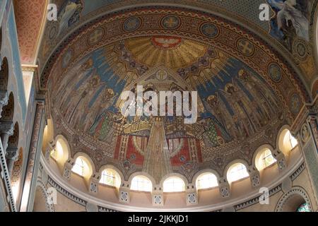 La Chiesa Votiva e la Cattedrale di nostra Signora d'Ungheria Foto Stock