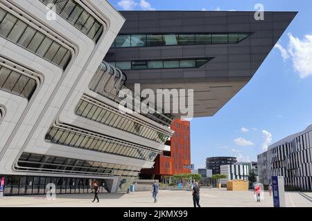 Una moderna biblioteca e un centro di studi della WU Vienna University of Economics and Business, Austria Foto Stock