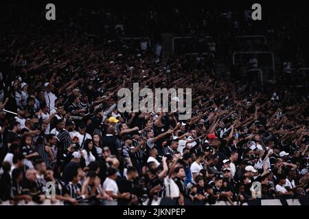 San Paolo, Brasile. 03rd ago 2022. SP - Sao Paulo - 08/02/2022 - LIBERTADORES 2022, CORINTHIANS X FLAMENGO - Corinthians tifosi durante una partita contro Flamengo allo stadio Arena Corinthians per il campionato Copa Libertadores 2022. Foto: Ettore Chiereguini/AGIF/Sipa USA Credit: Sipa USA/Alamy Live News Foto Stock