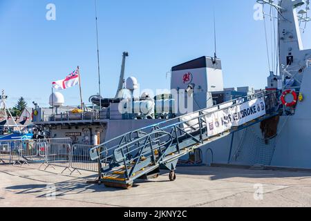 HMS Pembroke nel porto di Oban Scozia, questo è un sandown classe minehunte rob The British Royal Navy, estate 2022 Foto Stock