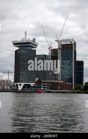 Costruzioni intorno all'edificio Eyefilm ad Amsterdam Paesi Bassi 22-7-2022 Foto Stock