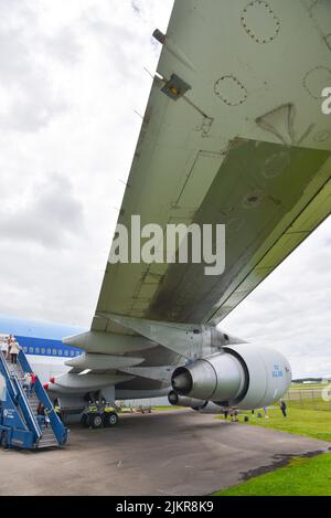 Lelystad, Paesi Bassi. Luglio 2022. Primo piano dell'ala di un aeroplano. Foto di alta qualità Foto Stock