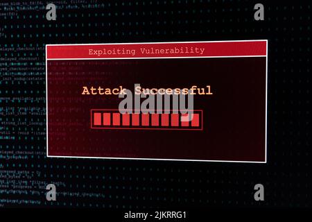 Una schermata a comparsa del computer che avvisa di un attacco di hacker avvenuto correttamente Foto Stock