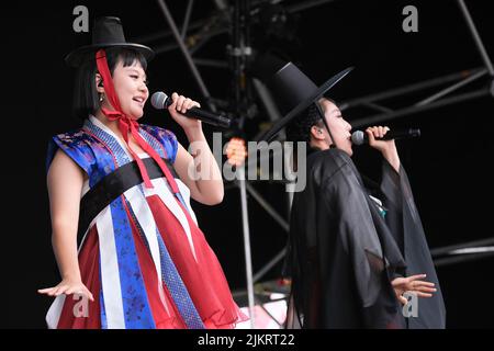 AK Dan Gwang Chil, noto anche come ADG7, che si esibisce sul palco durante il 40th anniversario del WOMAD Festival, Charlton Park, Malmesbury, Inghilterra. Luglio 3 Foto Stock