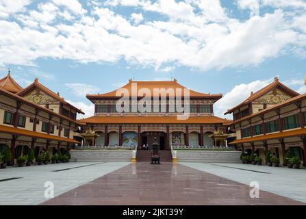 Vista panoramica di Fo Guang Shan Thaihua. Tempio taiwanese a Bangkok. Foto Stock