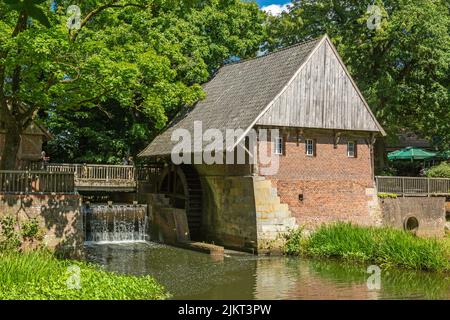 Germania, Ahaus, Westmuensterland, Muensterland, Westfalia, Renania Settentrionale-Vestfalia, NRW, Ahaus-Alstaette, Country inn Haarmuehle, gastronomia, Mulino ad acqua, corso del fiume Alstaetter AA, attrazione turistica Foto Stock