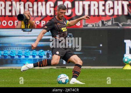 UTRECHT, PAESI BASSI - LUGLIO 30: Sergiy Kryvtsov di Shakhtar Donetsk durante la partita di prima stagione tra FC Utrecht e FK Sjachtar Donetsk allo Stadion Galgenwaard il 30 Luglio 2022 a Utrecht, Paesi Bassi (Foto di Joris Verwijst/Orange Pictures) Foto Stock