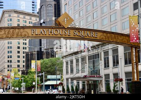 Cartello di Playhouse Square presso il quartiere dei teatri nel centro di Cleveland, Ohio Foto Stock