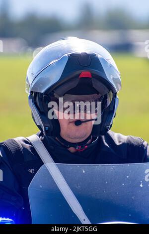 Giornate della NATO, Ostrava, Repubblica Ceca. 22nd settembre 2019: Polizia ceca (městská policie ČR) poliziotti del traffico automobilistico che eseguono una dimostrazione tattica Foto Stock