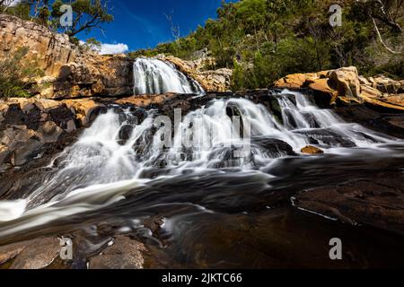 Cascata di Mackenzie e fiume Mackenzie nel Parco Nazionale di Grampians, Victoria Australia Foto Stock
