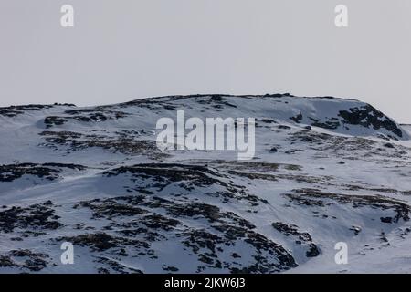 La vista del pendio innevato della montagna. Hemsedal, Norvegia. Foto Stock