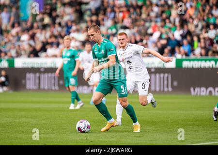 Viborg, Danimarca. 03rd ago 2022. Zan Zaletel (5) di Viborg FF visto durante la partita di qualificazione della UEFA Europa Conference League tra Viborg FF e B36 Torshavn all'Energi Viborg Arena di Viborg. (Photo Credit: Gonzales Photo/Alamy Live News Foto Stock