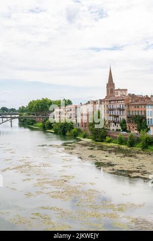 Montauban in Francia, bella città francese nel sud, panorama Foto Stock