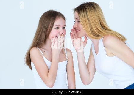 madre figlia gossip famiglia comunicazione bff Foto Stock