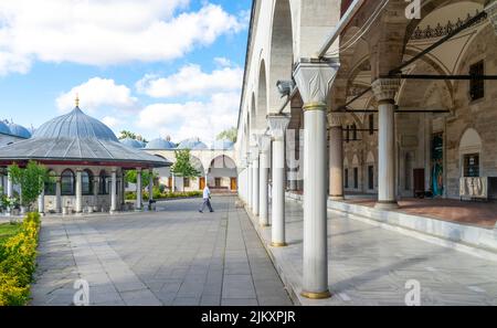 Moschea del Sultano di Mihrimah (Mihrimah Sultan Camii) - moschea ottomana costruita nel 1570. Architetto Mimar Sinan. Edirnekapı, Istanbul, Turchia Foto Stock