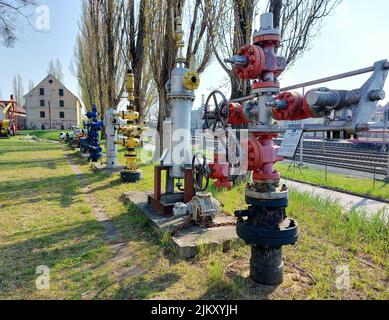 Un museo di estrazione petrolifera a Hodonin nella Moravia meridionale, la mostra di impianti minerari Foto Stock