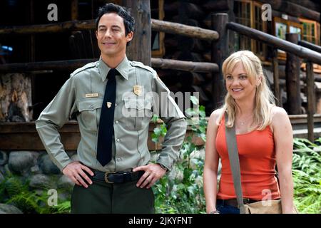 TOM CAVANAGH, Anna Faris, Orso Yogi, 2010 Foto Stock